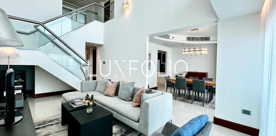 Apartament në International City, Dubai, Emiratet e Bashkuara Arabe 3 dhoma gjumi, 246 m2. № 627264