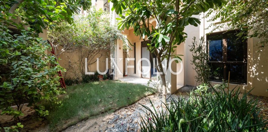 Apartament në Old Town, Dubai, Emiratet e Bashkuara Arabe 1 dhomë gjumi, 78 m2. № 627253