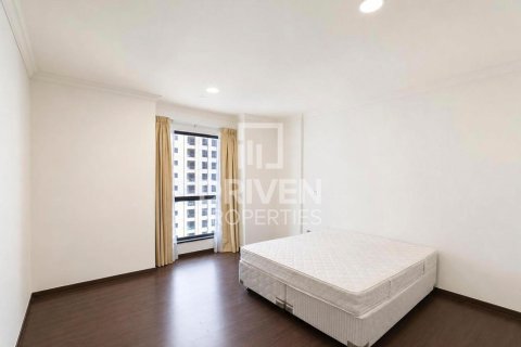 Apartemen di Jumeirah Beach Residence, Dubai, UEA 4 kamar tidur, 288.46 m2 nomor 745090 - foto 9