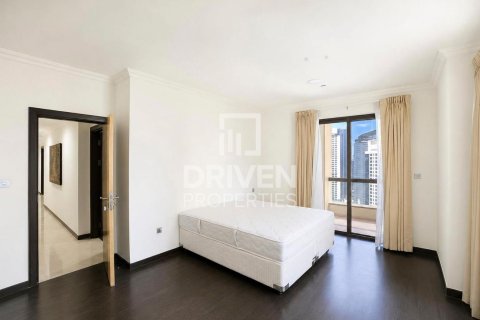 Apartemen di Jumeirah Beach Residence, Dubai, UEA 4 kamar tidur, 288.46 m2 nomor 745090 - foto 4