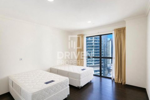 Apartemen di Jumeirah Beach Residence, Dubai, UEA 4 kamar tidur, 288.46 m2 nomor 745090 - foto 12