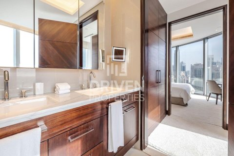 Appartement te huur in Downtown Dubai (Downtown Burj Dubai), Dubai, VAE 3 slaapkamers, 187.48 vr.m., nr 745545 - foto 11