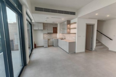 Radhus i Arabian Ranches 3, Dubai, UAE 3 sovrum, 123 kvm Nr. 705230