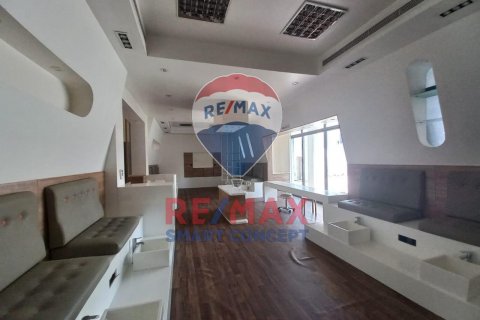 Villa in Khalifa City, Abu Dhabi, UAE 420 sq.m. № 570242 - photo 19