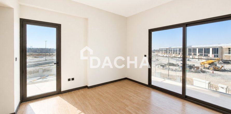 Apartament w Rukan, Dubai, ZEA 2 sypialnie, 117 mkw. nr 758627