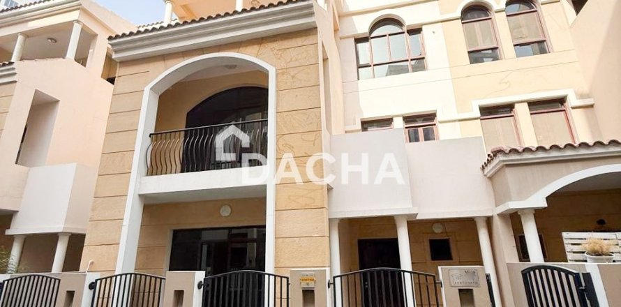 Rekkehus i Jumeirah Village Circle, Dubai, Emiratene 4 soverom, 302 kvm nr. 758622