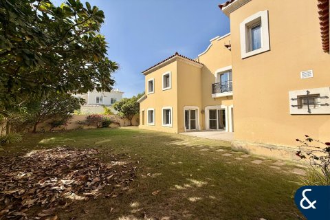 Arabian Ranches, Dubai, संयुक्त अरब अमीरात में विला, 3 बेडरूम, 350 वर्ग मीटर, संख्या 670943 - फ़ोटो 13