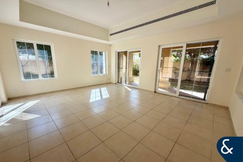 Arabian Ranches, Dubai, संयुक्त अरब अमीरात में विला, 3 बेडरूम, 350 वर्ग मीटर, संख्या 670943 - फ़ोटो 8