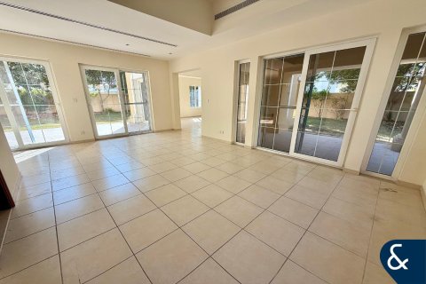 Arabian Ranches, Dubai, संयुक्त अरब अमीरात में विला, 3 बेडरूम, 350 वर्ग मीटर, संख्या 670943 - फ़ोटो 6