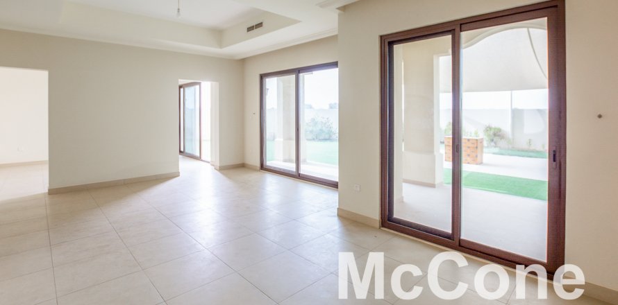 Vila v Arabian Ranches 2, Dubai, SAE 5 ložnice, 512.92 m² Č.: 587117
