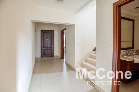 Vila v Arabian Ranches 2, Dubai, SAE 5 ložnice, 512.92 m² Č.: 587117 - fotografie 14