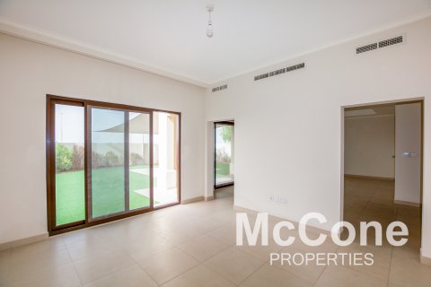 Vila v Arabian Ranches 2, Dubai, SAE 5 ložnice, 512.92 m² Č.: 587117 - fotografie 2