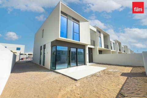 Řadový dům v Dubai, SAE 4 ložnice, 257.5 m² Č.: 613611 - fotografie 2