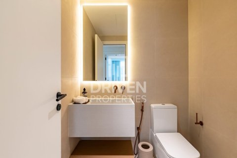 Lägenhet till försäljning i Business Bay, Dubai, UAE 1 sovrum, 145 kvm Nr. 683101 - fotografi 18