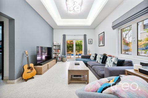 The Villa, Dubai, BAE’de kiralık villa 5 yatak odası, 371.61 m&sup2; No 758879 - fotoğraf 4