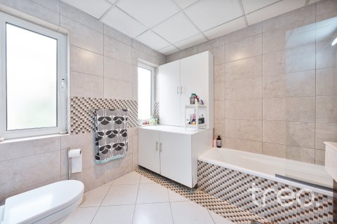 The Villa, Dubai, BAE’de kiralık villa 5 yatak odası, 371.61 m&sup2; No 758879 - fotoğraf 18