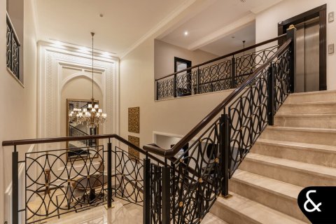 Villa til salgs i Palm Jumeirah, Dubai, Emiratene 5 soverom, 413 kvm Nr. 667535 - Foto 22
