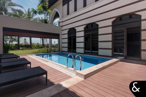 Villa til salgs i Palm Jumeirah, Dubai, Emiratene 5 soverom, 413 kvm Nr. 667535 - Foto 5