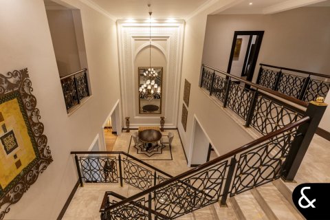 Villa til salgs i Palm Jumeirah, Dubai, Emiratene 5 soverom, 413 kvm Nr. 667535 - Foto 23