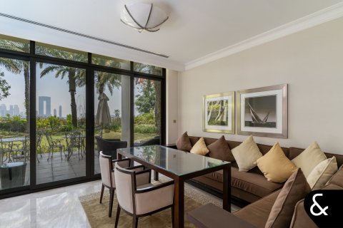 Villa til salgs i Palm Jumeirah, Dubai, Emiratene 5 soverom, 413 kvm Nr. 667535 - Foto 15
