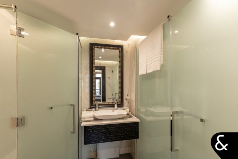 Villa til salgs i Palm Jumeirah, Dubai, Emiratene 5 soverom, 413 kvm Nr. 667535 - Foto 26