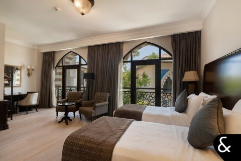 Villa til salgs i Palm Jumeirah, Dubai, Emiratene 5 soverom, 413 kvm Nr. 667535 - Foto 25