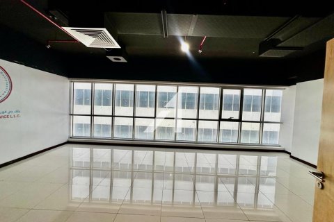 Opisina sa Dubai, UAE 75 sq.m. № 658490 - larawan 3