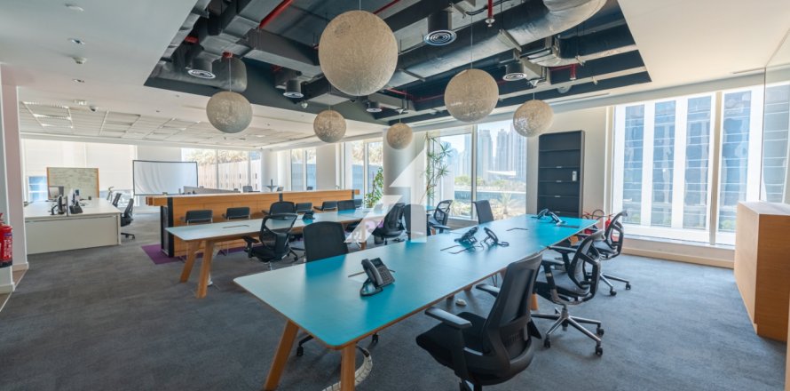 Office i Dubai, UAE 539.2 kvm № 658491