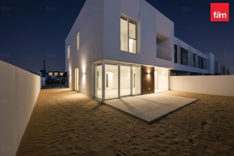 Müüa ridamaja asukohaga Dubai, AÜE: 4 magamistoaga, 257.5 m² Nr 682116 - pilt 1