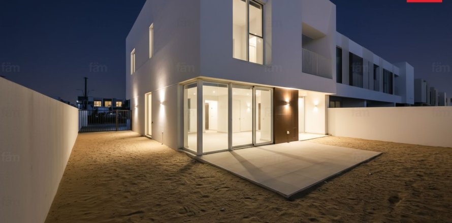 Ridamaja asukohaga Dubai, AÜE: 4 magamistoaga, 257.5 m² Nr 682116