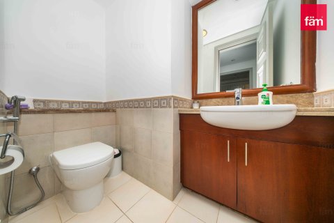 Lägenhet till försäljning i Palm Jumeirah, Dubai, UAE 2 sovrum, 166.7 kvm Nr. 760556 - fotografi 18
