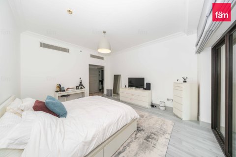 Lägenhet till försäljning i Palm Jumeirah, Dubai, UAE 2 sovrum, 166.7 kvm Nr. 760556 - fotografi 8