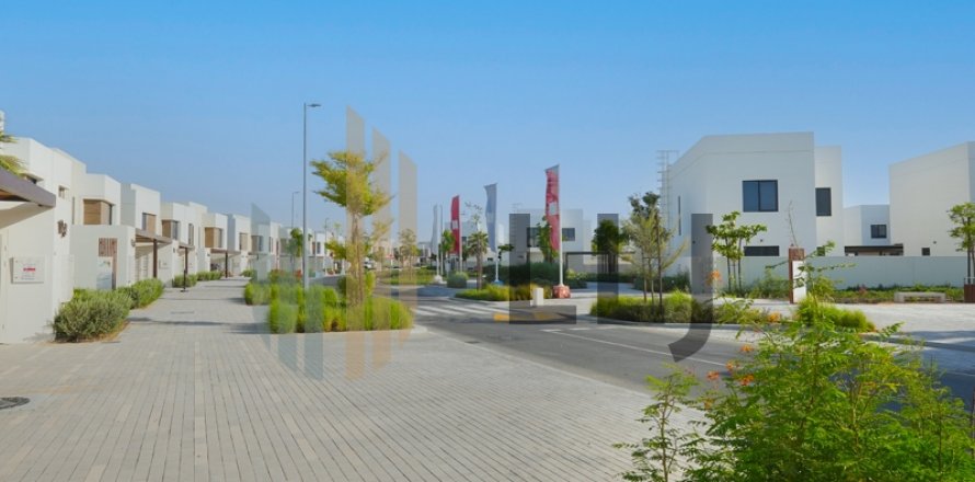 Villa on the Yas Island, Abu Dhabi, AÜE: 4 magamistoaga, 314.9 m² Nr 548516