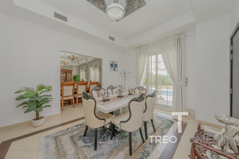 Villa in Mudon, Dubai, UAE 5 bedrooms, 978 sq.m. № 586544 - photo 5