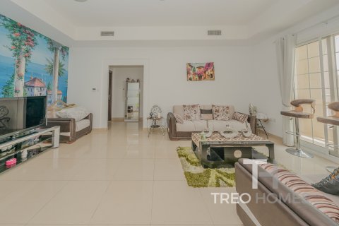 Villa in Mudon, Dubai, UAE 5 bedrooms, 978 sq.m. № 586544 - photo 10
