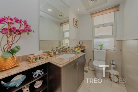 Villa in Mudon, Dubai, UAE 5 bedrooms, 978 sq.m. № 586544 - photo 25