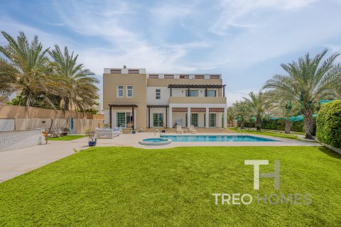 Villa in Mudon, Dubai, UAE 5 bedrooms, 978 sq.m. № 586544 - photo 1