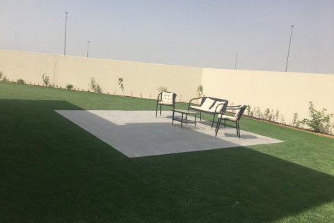 Vila u Arabian Ranches 2, Dubai, UAE 5 spavaćih soba, 693 m2 Br. 648636 - fotografija 1