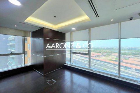 Zyrë në Business Bay, Dubai, Emiratet e Bashkuara Arabe 87 m2. № 695640 - Foto 2