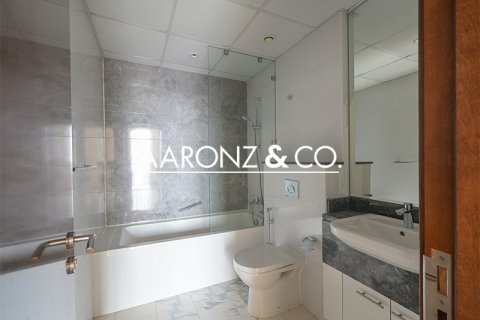 Apartament në Business Bay, Dubai, Emiratet e Bashkuara Arabe 1 dhomë gjumi, 82 m2. № 695639 - Foto 11