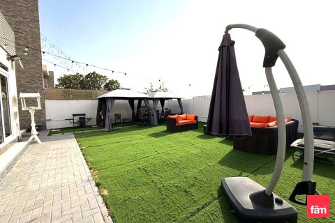 Villa in Dubai, UAE 4 bedrooms, 380.3 sq.m. № 708304 - photo 8