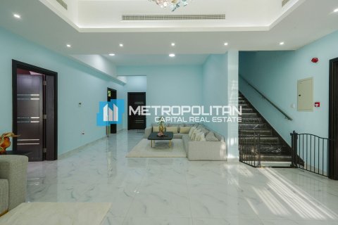 Vilë në Yas Island, Abu Dhabi, Emiratet e Bashkuara Arabe 6 dhoma gjumi, 732.3 m2. № 687774 - Foto 12