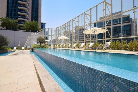 Kattohuoneisto Business Bay, Dubai, Arabiemiraatit 1 makuuhuone, 60 m2 № 678556 - kuva 4