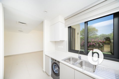 Vilë në Dubai Hills Estate, Emiratet e Bashkuara Arabe 3 dhoma gjumi, 209 m2. № 757921 - Foto 6