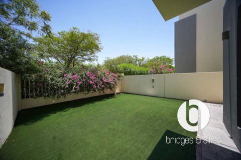 Villa in Dubai Hills Estate, Dubai, VAE: 3 Schlafzimmer, 209 m2 Nr. 757921