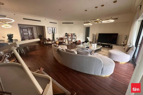 Apartament na sprzedaż w Palm Jumeirah, Dubai, ZEA 3 sypialnie, 309.2 mkw., nr 662363 - zdjęcie 3