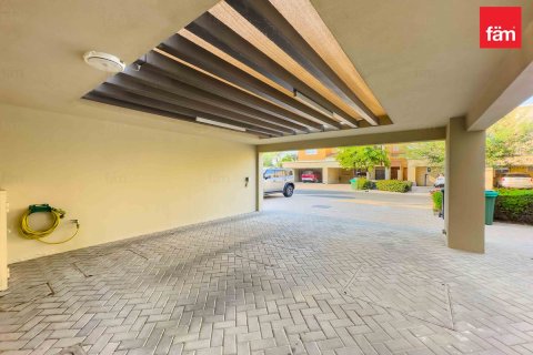 Dubai, संयुक्त अरब अमीरात में विला, 3 बेडरूम, 161.4 वर्ग मीटर, संख्या 662368 - फ़ोटो 24