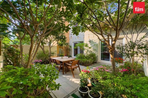 Dubai, संयुक्त अरब अमीरात में विला, 3 बेडरूम, 161.4 वर्ग मीटर, संख्या 662368 - फ़ोटो 9