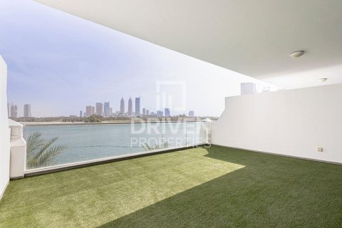 Apartman u gradu Palm Jumeirah, Dubai, UAE 1 spavaća soba, 129 m2 Br. 653237 - Slika 2