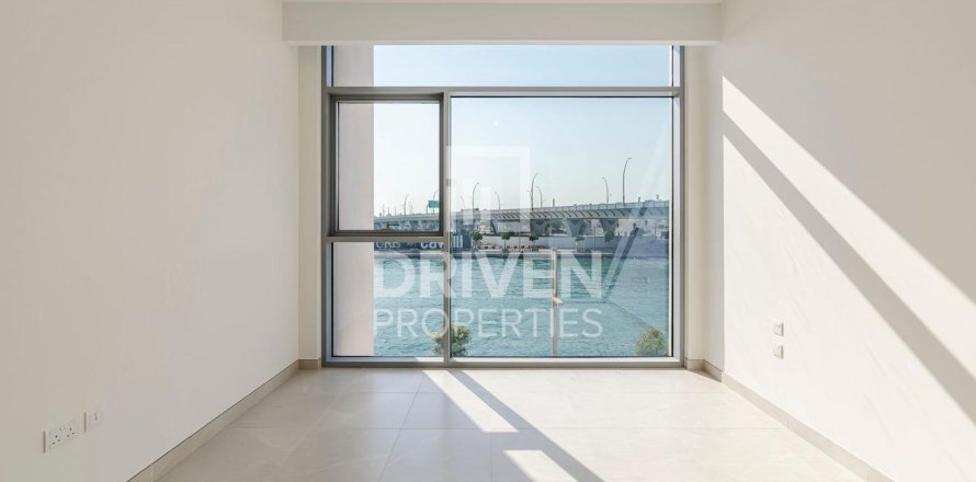 Al Wasl, Dubai, संयुक्त अरब अमीरात में अपार्टमेंट, 2 बेडरूम, 130 वर्ग मीटर, संख्या 653379